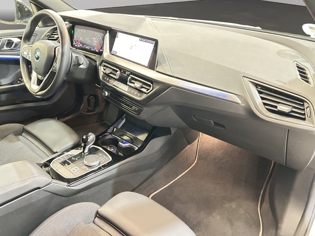 BMW Serie 2 218d Gran Coupe color Blanco. Año 2024. 110KW(150CV). Diésel. En concesionario ALZIRA Automoviles Fersan, S.A. de Valencia