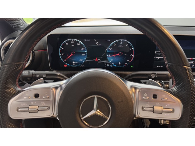 Mercedes-Benz Clase A 180 100 kW (136 CV)