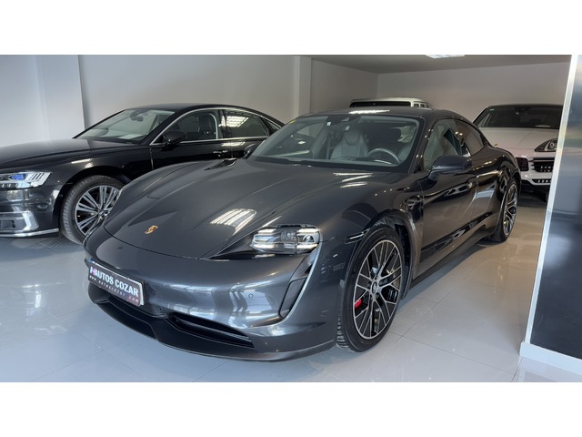 Porsche Taycan 4S 390 kW (530 CV)