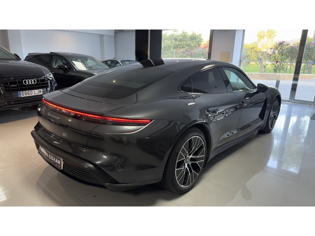 Porsche Taycan 4S 390 kW (530 CV)