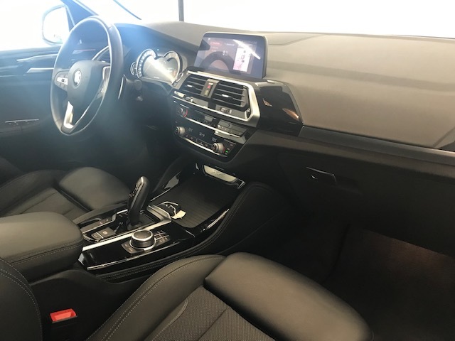 BMW X4 xDrive30d color Gris. Año 2021. 210KW(286CV). Diésel. En concesionario Lurauto - Gipuzkoa de Guipuzcoa