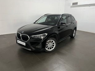 Fotos de BMW X1 sDrive16d color Negro. Año 2020. 85KW(116CV). Diésel. En concesionario Amiocar S.A. de Coruña