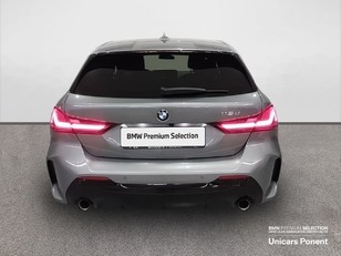 BMW Serie 1 118d color Gris. Año 2024. 110KW(150CV). Diésel. En concesionario Unicars Ponent de Lleida