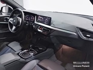 BMW Serie 1 118d color Gris. Año 2024. 110KW(150CV). Diésel. En concesionario Unicars Ponent de Lleida