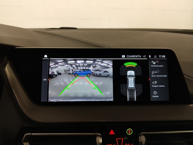 BMW Serie 1 118d color Gris. Año 2024. 110KW(150CV). Diésel. En concesionario Autoberón de La Rioja