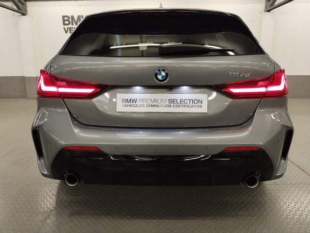 BMW Serie 1 118d color Gris. Año 2024. 110KW(150CV). Diésel. En concesionario Autoberón de La Rioja