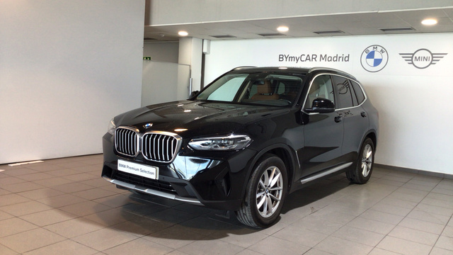 BMW X3 xDrive20d color Negro. Año 2022. 140KW(190CV). Diésel. En concesionario BYmyCAR Madrid - Alcalá de Madrid