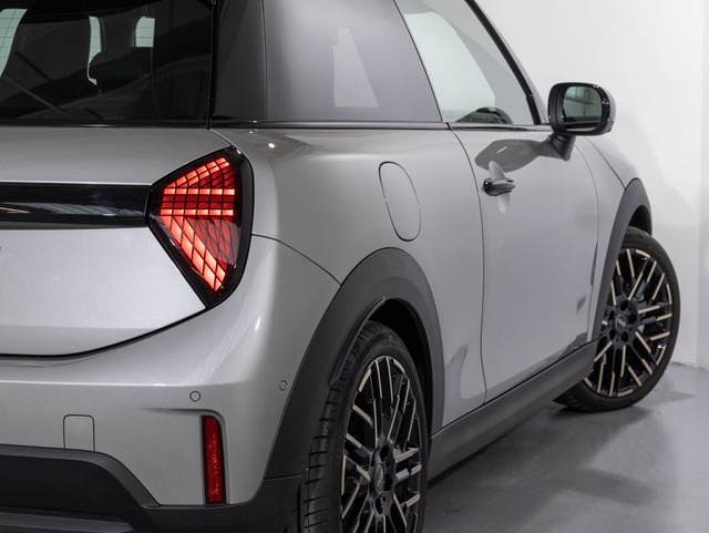 fotoG 10 del MINI MINI 3 Puertas Cooper S 150 kW (204 CV) 204cv Gasolina del 2024 en Girona