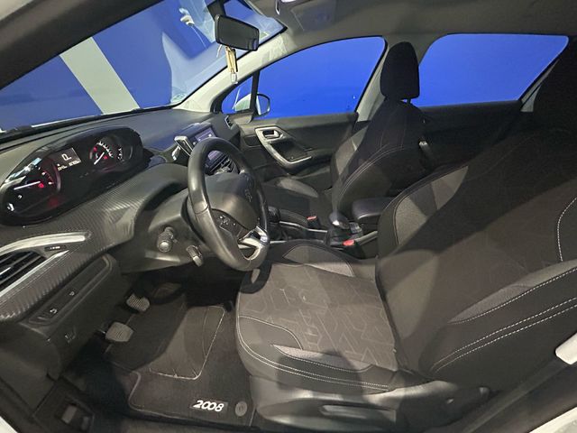Peugeot 2008 BlueHDi 100 Style 74 kW (100 CV)