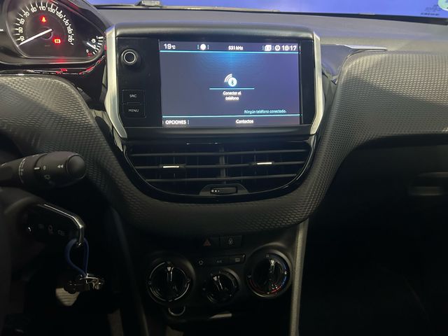 Peugeot 2008 BlueHDi 100 Style 74 kW (100 CV)