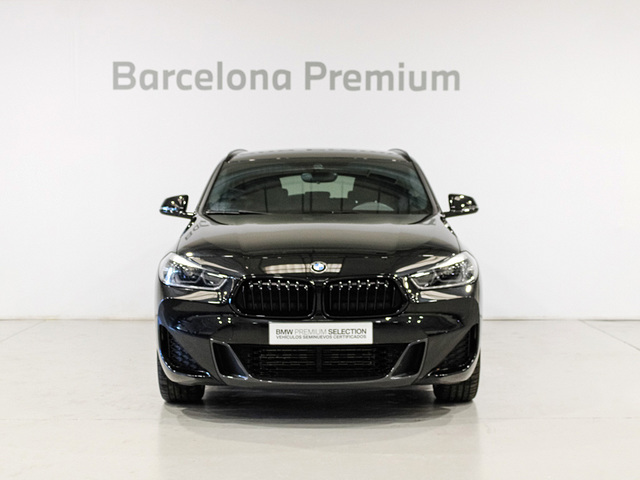 BMW X2 sDrive16d color Negro. Año 2024. 85KW(116CV). Diésel. En concesionario Barcelona Premium -- GRAN VIA de Barcelona