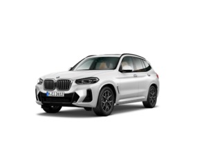 Fotos de BMW X3 xDrive20d color Blanco. Año 2022. 140KW(190CV). Diésel. En concesionario Novomóvil Oleiros de Coruña