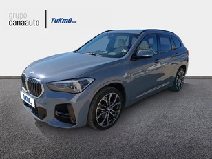 Fotos de BMW X1 sDrive18i color Gris. Año 2019. 103KW(140CV). Gasolina. En concesionario TACO de Sta. C. Tenerife