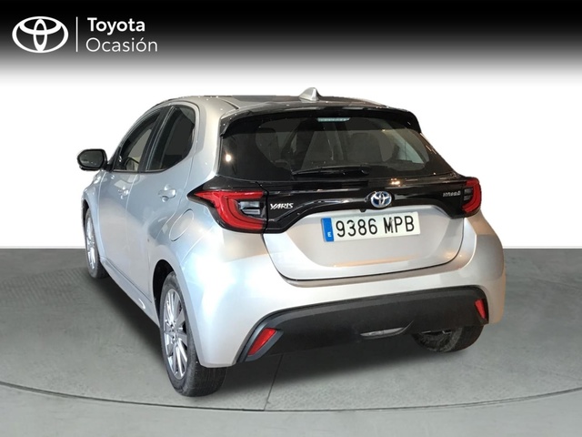 Toyota Yaris 120H Active Tech 85 kW (116 CV)