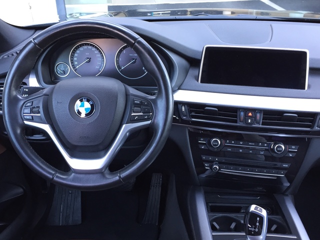 BMW X5 xDrive30d color Negro. Año 2019. 190KW(258CV). Diésel. En concesionario Grünblau Motor (Bmw y Mini) de Cantabria