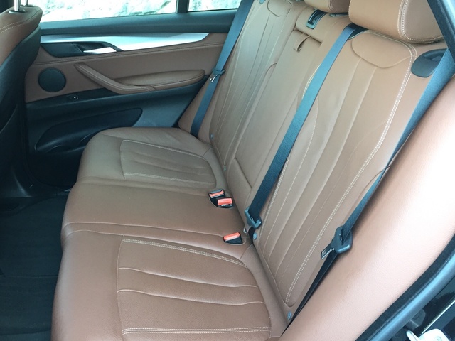 BMW X5 xDrive30d color Negro. Año 2019. 190KW(258CV). Diésel. En concesionario Grünblau Motor (Bmw y Mini) de Cantabria