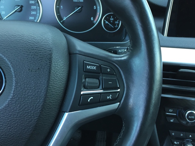 BMW X5 xDrive30d color Negro. Año 2019. 190KW(258CV). Diésel. En concesionario Grünblau Motor (Bmw y Mini) de Cantabria