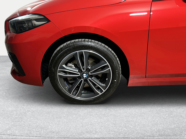 BMW Serie 2 218d Gran Coupe color Rojo. Año 2024. 110KW(150CV). Diésel. En concesionario San Pablo Motor | Su Eminencia de Sevilla