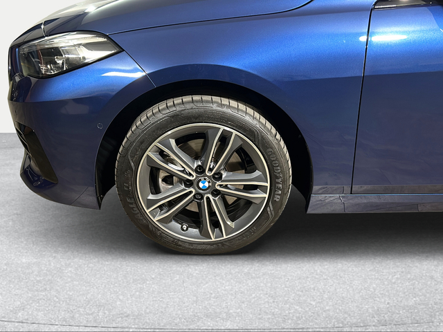 BMW Serie 2 218d Gran Coupe color Azul. Año 2024. 110KW(150CV). Diésel. En concesionario San Pablo Motor | Su Eminencia de Sevilla
