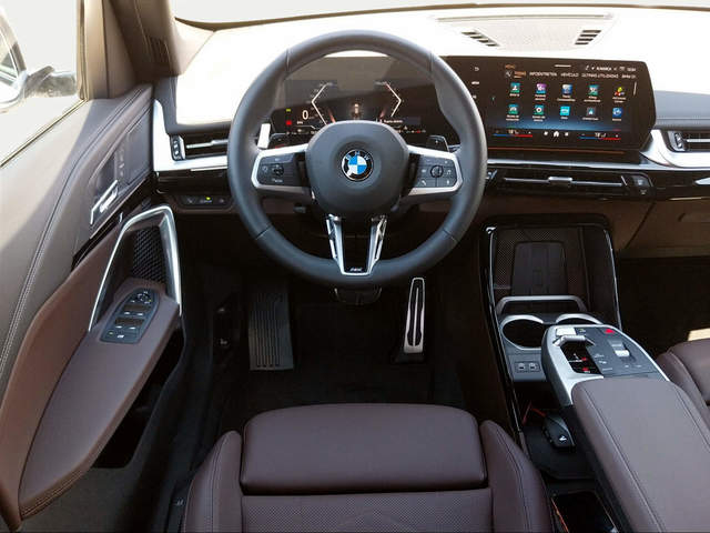 BMW X1 sDrive18d color Blanco. Año 2025. 110KW(150CV). Diésel. En concesionario San Rafael Motor, S.L. de Córdoba