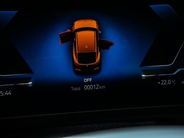 BMW X2 sDrive18d color Naranja. Año 2024. 110KW(150CV). Diésel. En concesionario Oliva Motor Tarragona de Tarragona