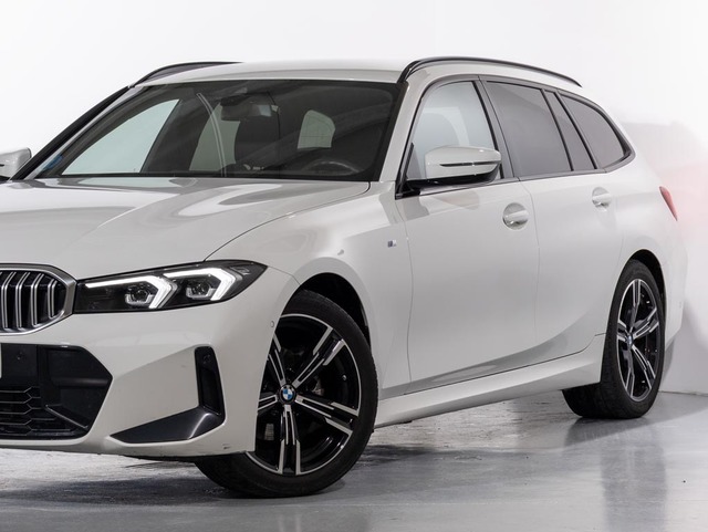BMW Serie 3 318d Touring color Blanco. Año 2024. 110KW(150CV). Diésel. En concesionario Oliva Motor Girona de Girona