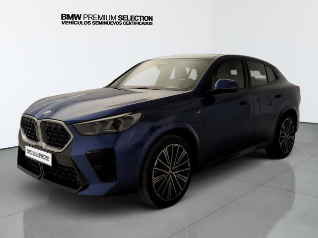 BMW X2 sDrive20i color Azul. Año 2024. 125KW(170CV). Gasolina. En concesionario Automotor Premium Velázquez - Málaga de Málaga