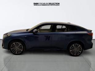 Fotos de BMW X2 sDrive20i color Azul. Año 2024. 125KW(170CV). Gasolina. En concesionario Automotor Premium Velázquez - Málaga de Málaga