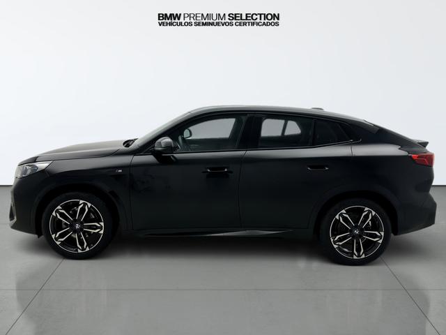 BMW X2 sDrive18d color Negro. Año 2024. 110KW(150CV). Diésel. En concesionario Automotor Premium Viso - Málaga de Málaga