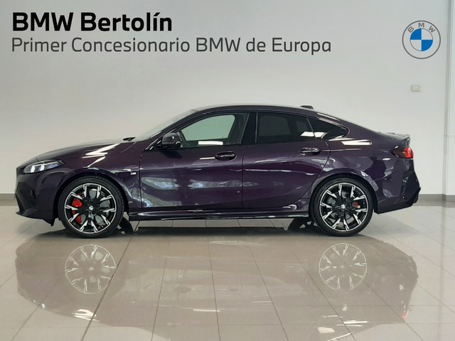 BMW Serie 2 220d Gran Coupe color Violeta. Año 2025. 120KW(163CV). Diésel. En concesionario Automoviles Bertolin, S.L. de Valencia