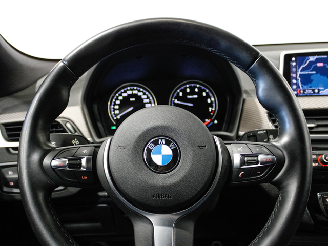 BMW X2 sDrive18i color Azul. Año 2022. 103KW(140CV). Gasolina. En concesionario Barcelona Premium -- GRAN VIA de Barcelona