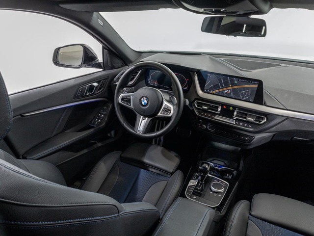 BMW Serie 2 M235i Gran Coupe color Blanco. Año 2024. 225KW(306CV). Gasolina. En concesionario Oliva Motor Girona de Girona