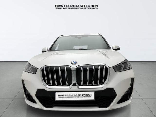 BMW X1 sDrive18d color Blanco. Año 2023. 110KW(150CV). Diésel. En concesionario Automotor Premium Viso - Málaga de Málaga