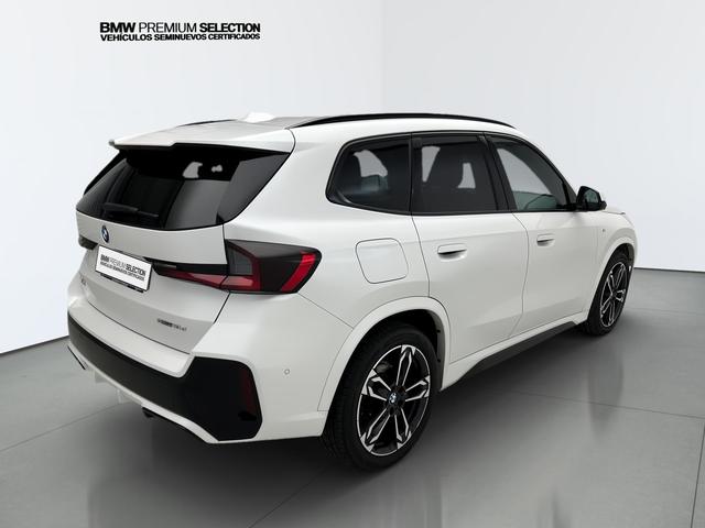 BMW X1 sDrive18d color Blanco. Año 2023. 110KW(150CV). Diésel. En concesionario Automotor Premium Viso - Málaga de Málaga