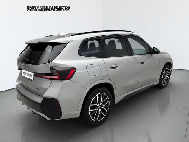 BMW X1 sDrive20i color Gris Plata. Año 2024. 125KW(170CV). Gasolina. En concesionario Automotor Premium Viso - Málaga de Málaga