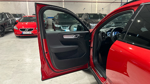 Volvo XC40 T5 Recharge PHEV Plus Dark Auto 193 kW (262 CV) - 42 Volvo XC40 T5 Ocasión 193 KW (262CV) - 42