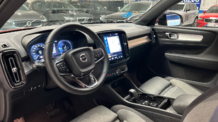 Volvo XC40 T5 Recharge PHEV Plus Dark Auto 193 kW (262 CV) - 46 Volvo XC40 T5 Ocasión 193 KW (262CV) - 46