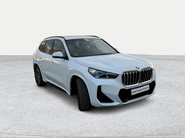 BMW X1 sDrive18d color Blanco. Año 2024. 110KW(150CV). Diésel. En concesionario Ilbira Motor | Granada de Granada