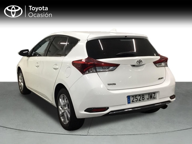 Toyota Auris 120T Active 85 kW (116 CV)