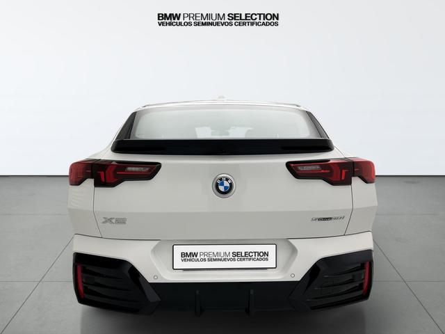 BMW X2 sDrive20i color Blanco. Año 2024. 125KW(170CV). Gasolina. En concesionario Automotor Premium Viso - Málaga de Málaga