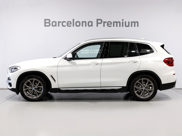 BMW X3 xDrive20d color Blanco. Año 2020. 140KW(190CV). Diésel. En concesionario Barcelona Premium -- GRAN VIA de Barcelona