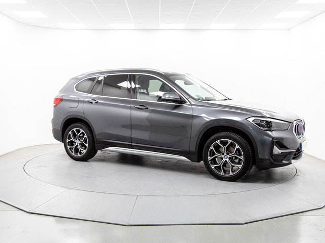 BMW X1 sDrive18d color Gris. Año 2021. 110KW(150CV). Diésel. En concesionario Móvil Begar Alicante de Alicante