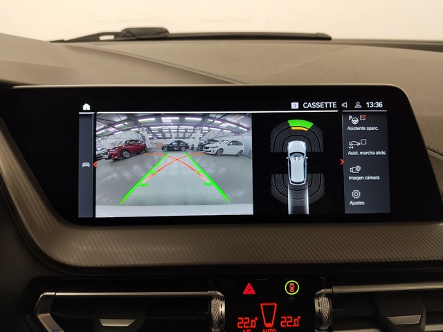 BMW Serie 1 118d color Blanco. Año 2024. 110KW(150CV). Diésel. En concesionario Autoberón de La Rioja