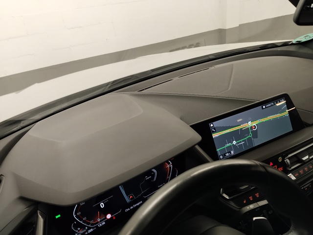 BMW Serie 1 118d color Blanco. Año 2024. 110KW(150CV). Diésel. En concesionario Autoberón de La Rioja