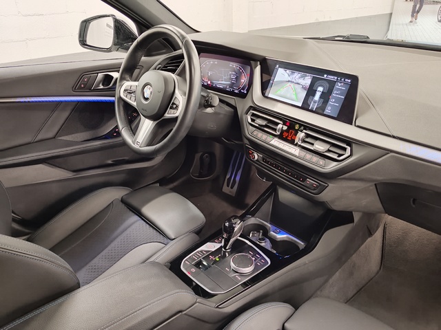 BMW Serie 1 118d color Blanco. Año 2024. 110KW(150CV). Diésel. En concesionario Autoberón de La Rioja