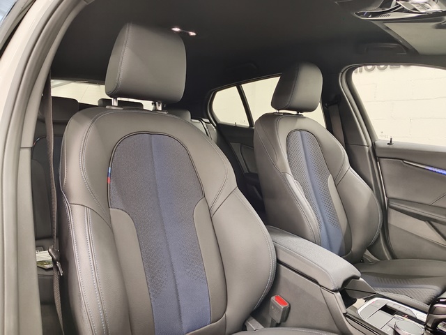 BMW Serie 1 118d color Blanco. Año 2024. 110KW(150CV). Diésel. En concesionario Autoberón de La Rioja