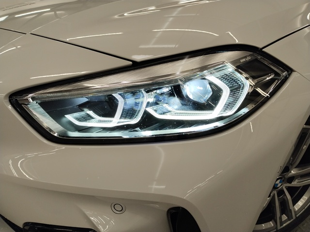 BMW Serie 1 118d color Blanco. Año 2024. 110KW(150CV). Diésel. En concesionario Autoberón de La Rioja