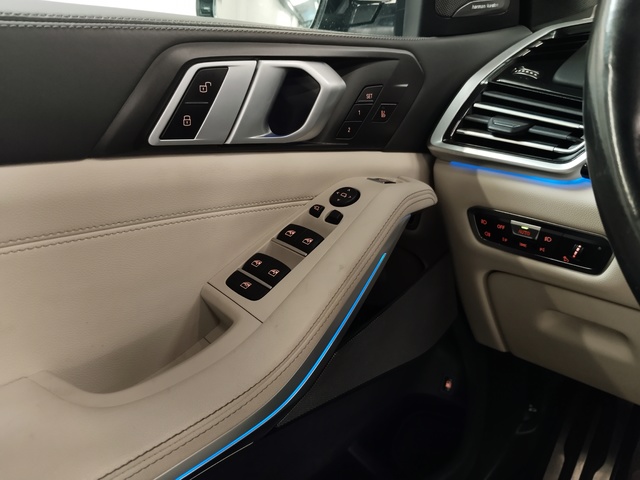 BMW X5 xDrive45e color Negro. Año 2020. 290KW(394CV). Híbrido Electro/Gasolina. En concesionario Autoberón de La Rioja