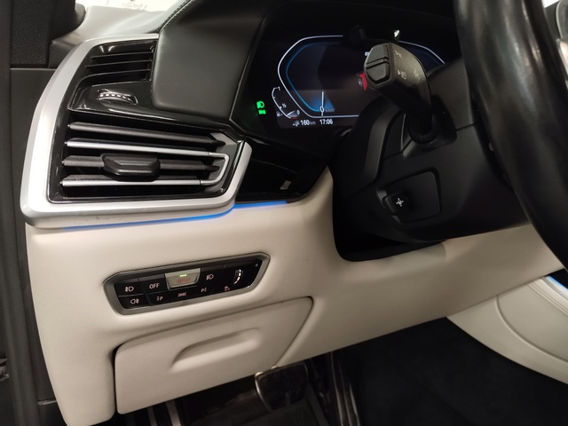 BMW X5 xDrive45e color Negro. Año 2020. 290KW(394CV). Híbrido Electro/Gasolina. En concesionario Autoberón de La Rioja