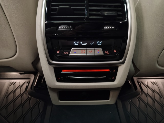BMW X5 xDrive45e color Negro. Año 2020. 290KW(394CV). Híbrido Electro/Gasolina. En concesionario Autoberón de La Rioja